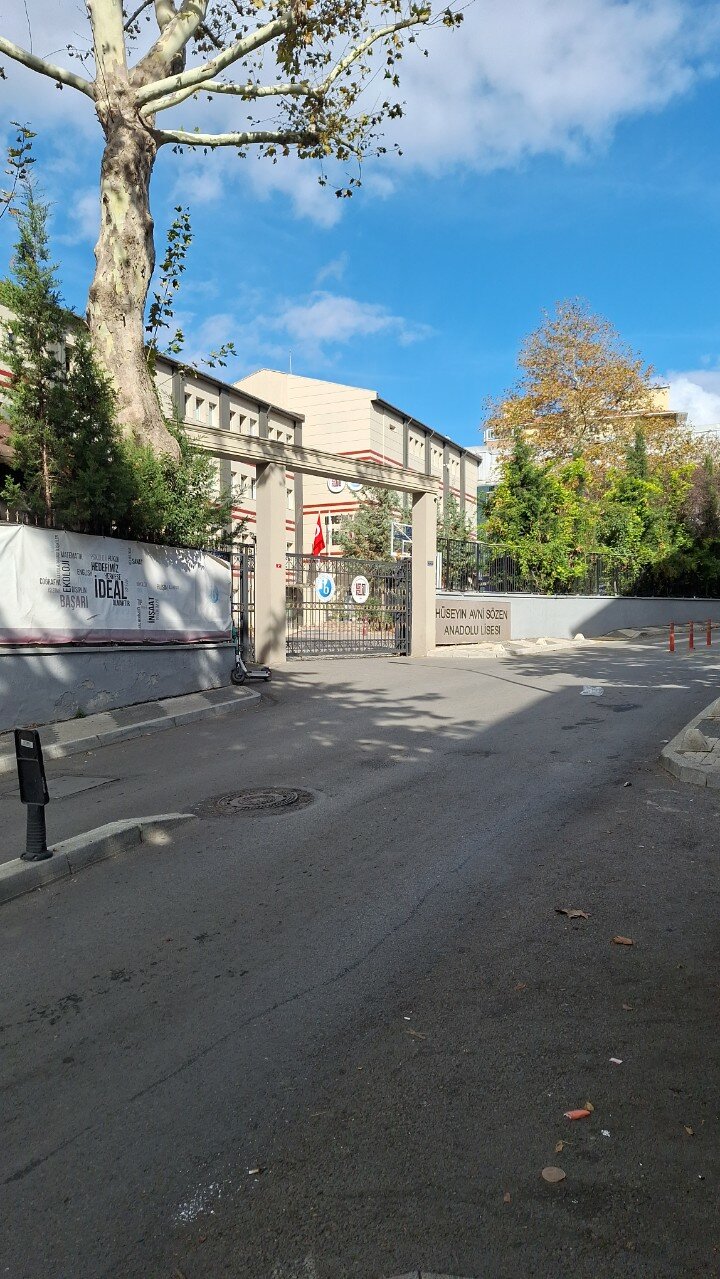 HASAL Koşuyolu — Hüseyin Avni Sözen Anadolu Lisesi girişi